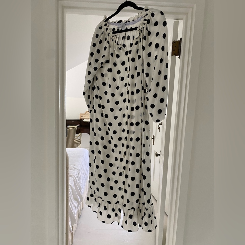 SLEEPER dress. B&W polka dots. New but no tags